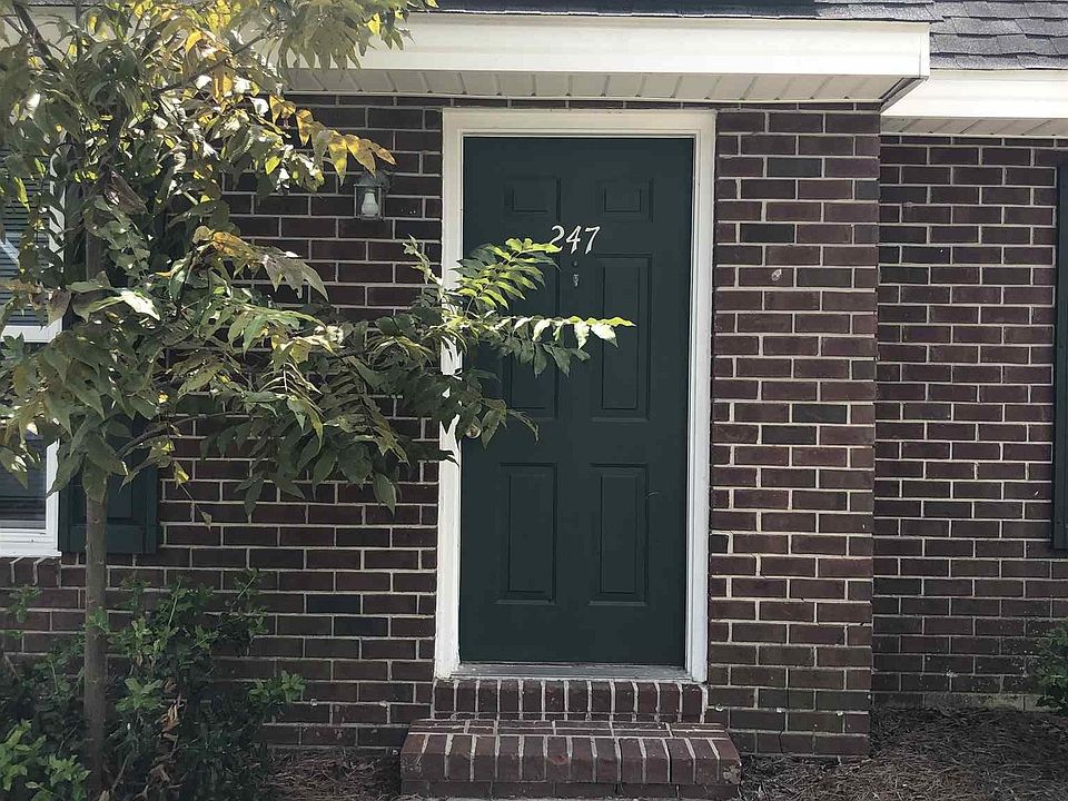 1st image of 230-47 Lanier Dr