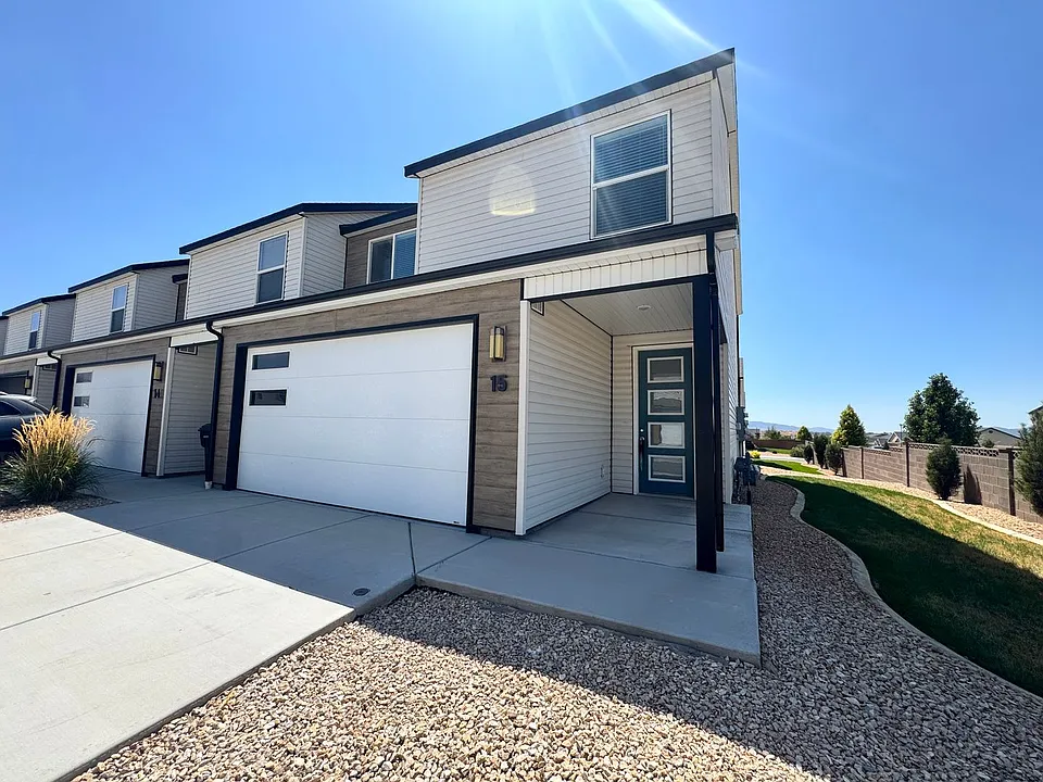 2087 N 325 W