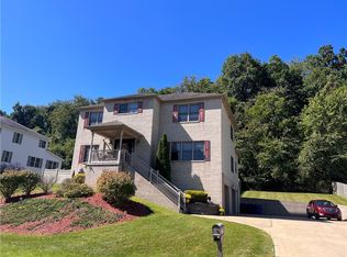 130 Nowalk Dr, Pittsburgh, PA 15239