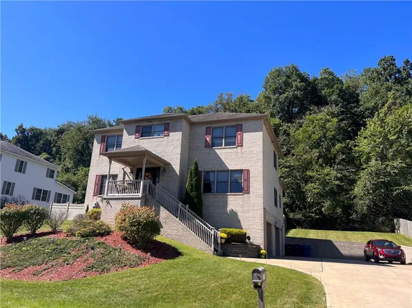 130 Nowalk Dr, Pittsburgh, PA 15239