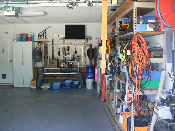 2nd image of 264 Beechwood Ln