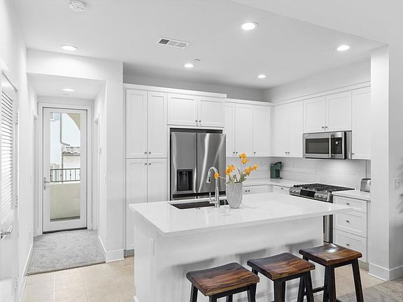 3rd image of 2170 Birch Rd Unit 111