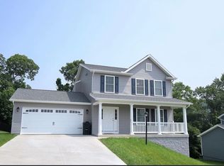 69 Friend Dr, Morgantown, WV 26508