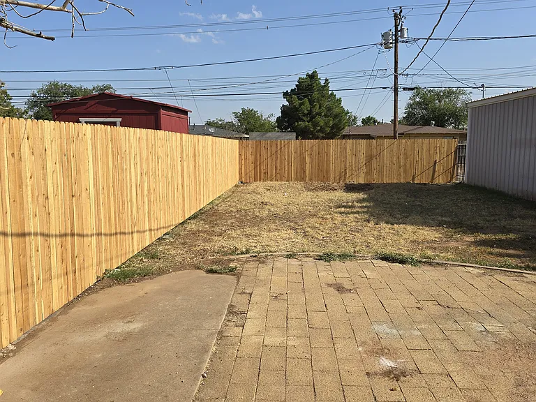 2408 W Kansas Ave — Photo 25