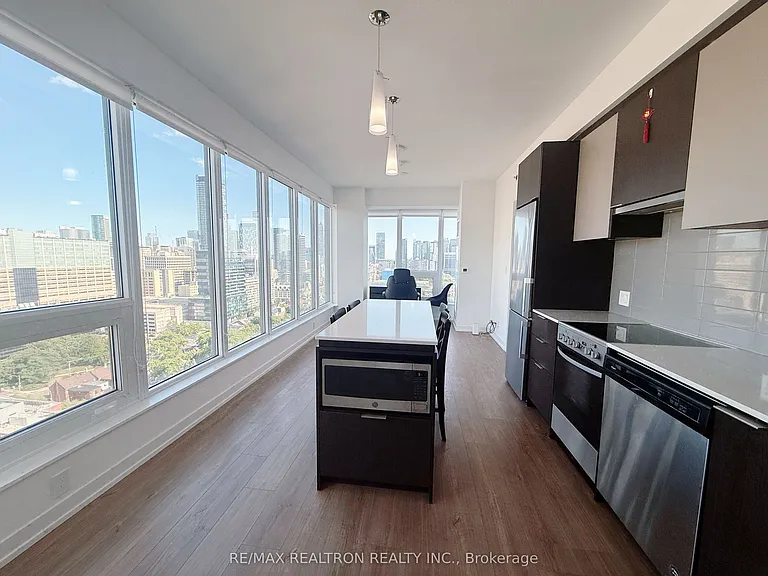 203 College St #1908 — Photo 1
