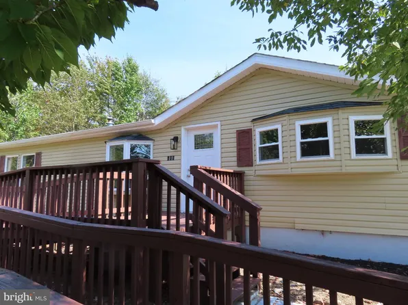 100 E Holly Dr, Lincoln, DE 19960