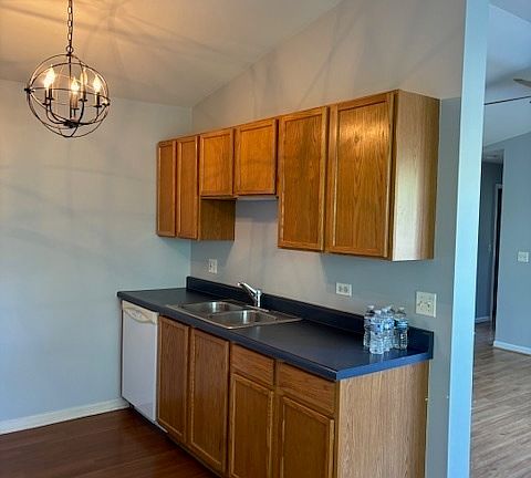 4th image of 1286 N Red Oak Cir Unit 4