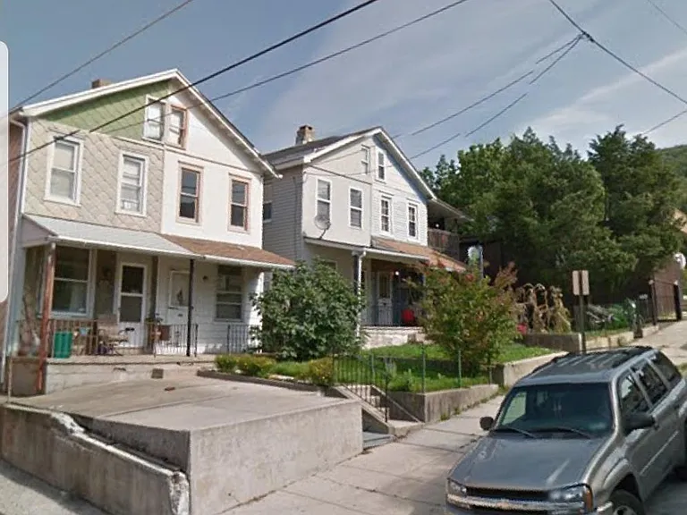 1249 Green St #SINGLE FAM — Photo 2
