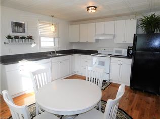 1423 Myrtle Ave, Chesapeake, VA 23325