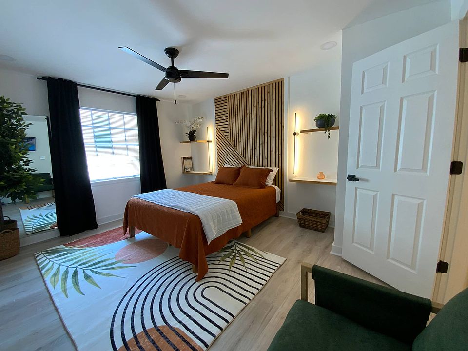 1st image of 156 Clark Pl #202