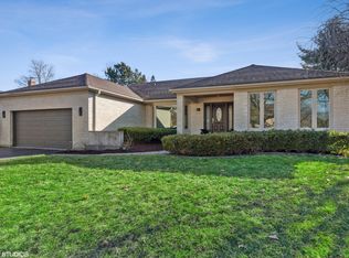 203 Bridle Path Cir, Oak Brook, IL 60523