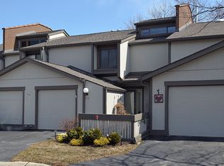 112 Chicory Ct #112, Rolling Meadows, IL 60008