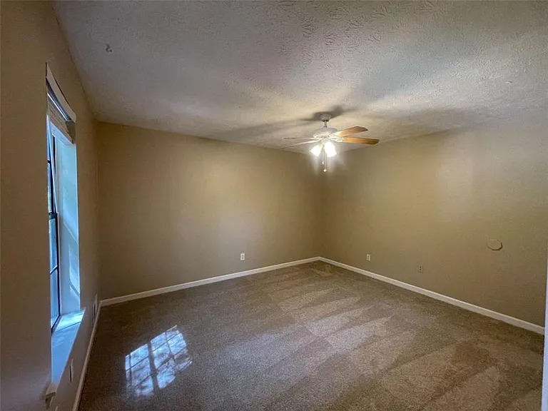 55 Huntridge Dr — Photo 28