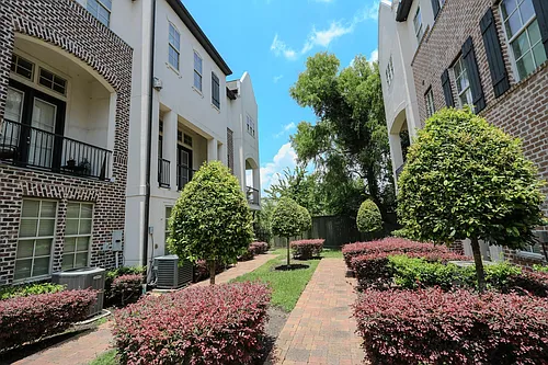 2037 Fannin Sta N #0 Photo 1