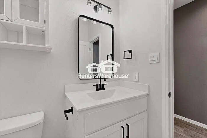 8517 Centerboard Ln — Photo 28