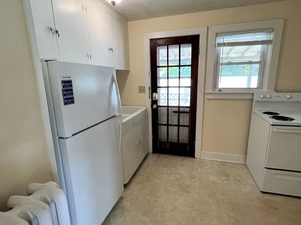 360-364 South Winooski Ave, 360 S Winooski Ave #G, Burlington, VT 05401