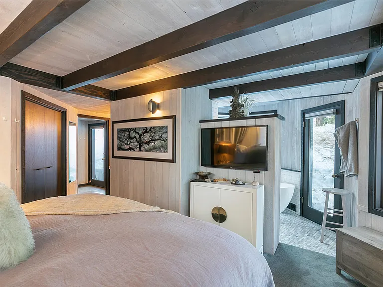 10594 Snowshoe Cir — Photo 44