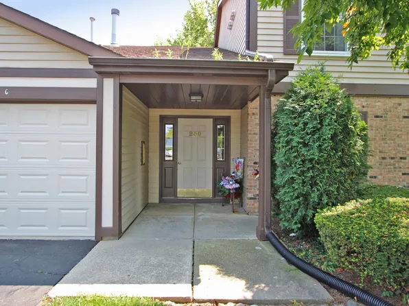 230 Brett Cir Unit A, Wauconda, IL 60084