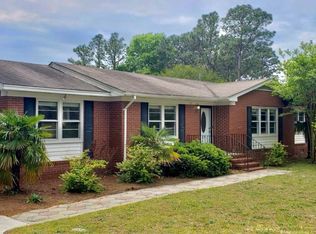 318 Long Leaf Acres Dr, Wilmington, NC 28405