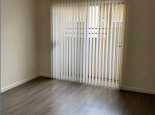 13022 Riverside Dr #5, Sherman Oaks, CA 91423