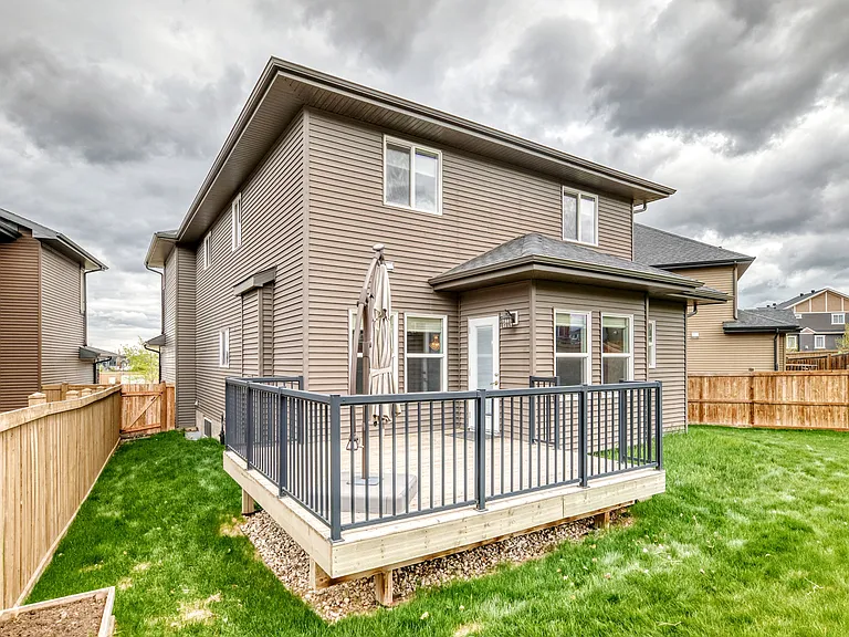 3015 Winspear Cmn SW — Photo 67