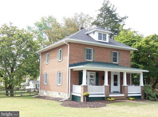 204 Central Ave, Glyndon, MD 21071