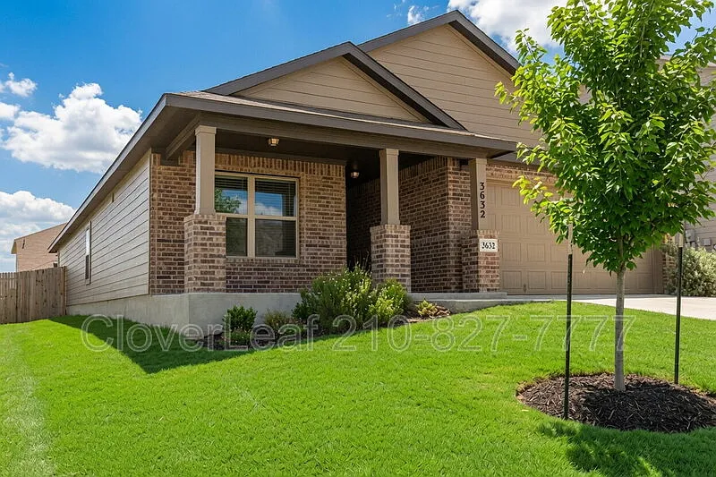 3 bed, 2.5 bath, 1900 sqft, $1,997 — Photo 3