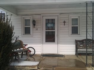 18 Oak St, Orestes, IN 46063
