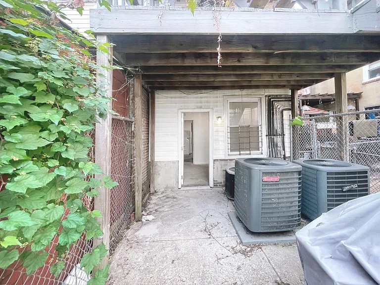 601 Scott St #1 — Photo 29