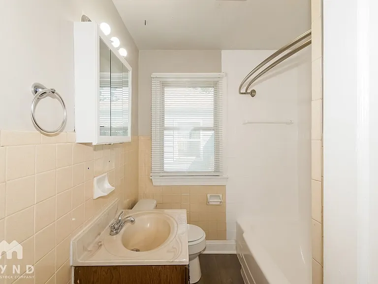 2021 N Drexel Ave — Photo 11