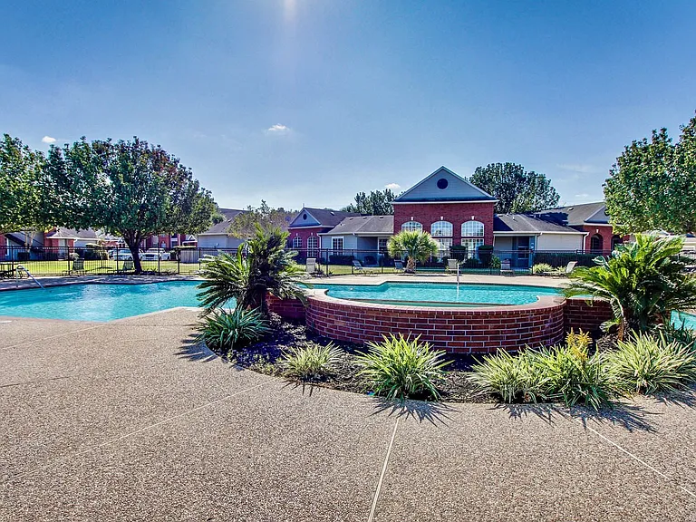 Quail Chase Apartments — Photo 7