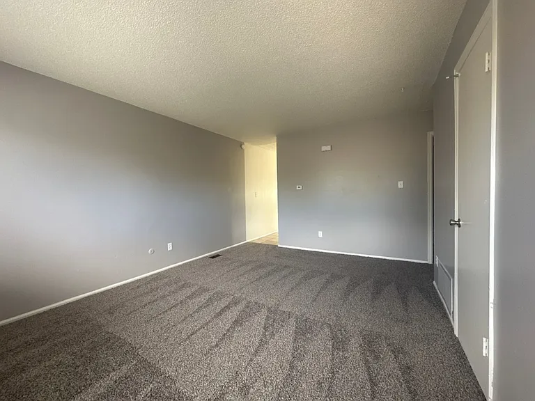 311 S Murray Blvd — Photo 8