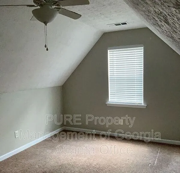 333 Summer Hill Cir — Photo 15