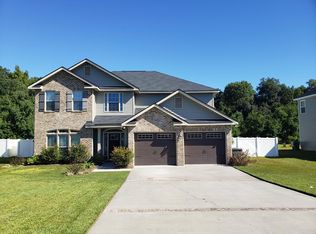 947 Oak Crest Dr, Hinesville, GA 31313