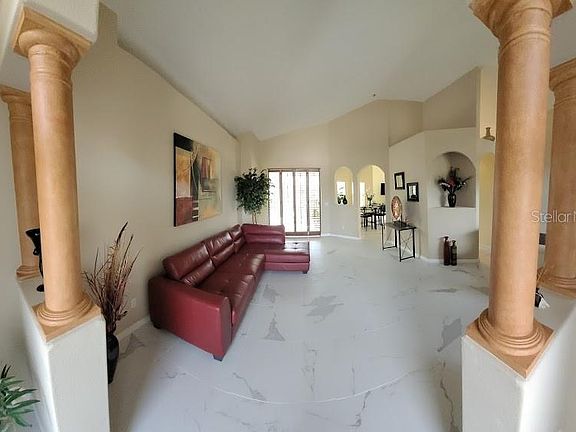4th image of 730 Aldenwood Trl