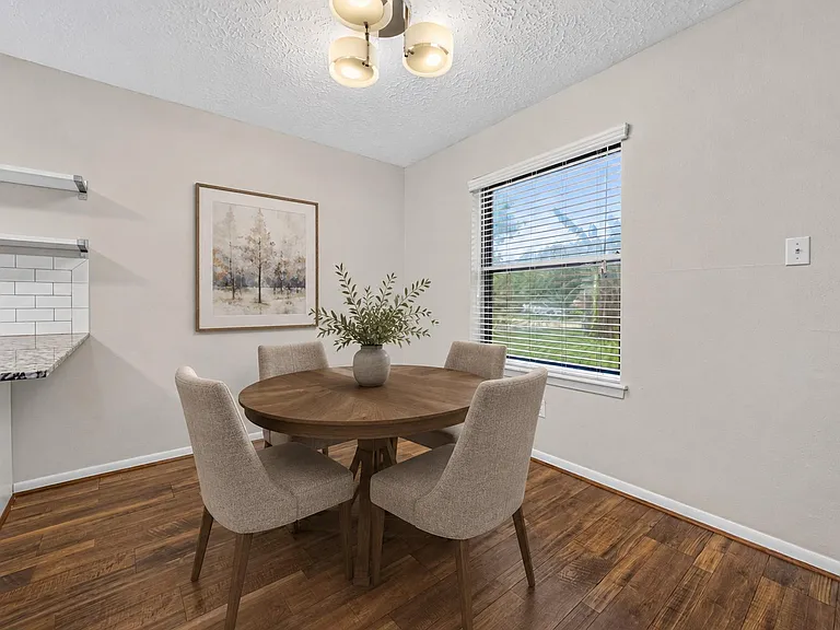 5346 King Richard Dr — Photo 11