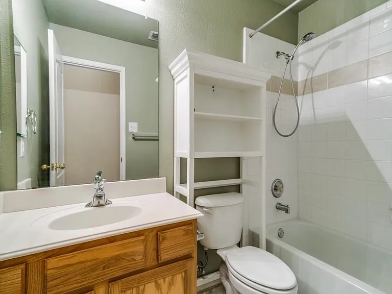 516 Hawken Dr — Photo 21