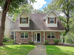 732 Czacki St, Lemont, IL 60439