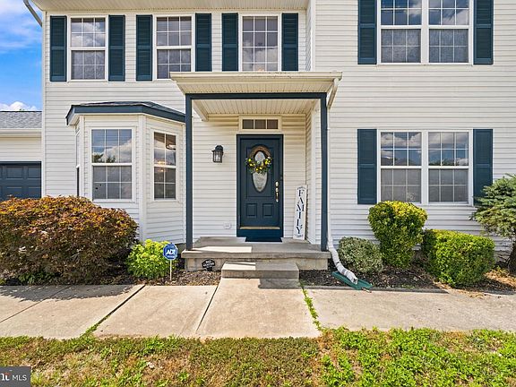 2nd image of 5 Mayflower Dr