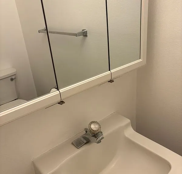 74 Miramonte Dr — Photo 2