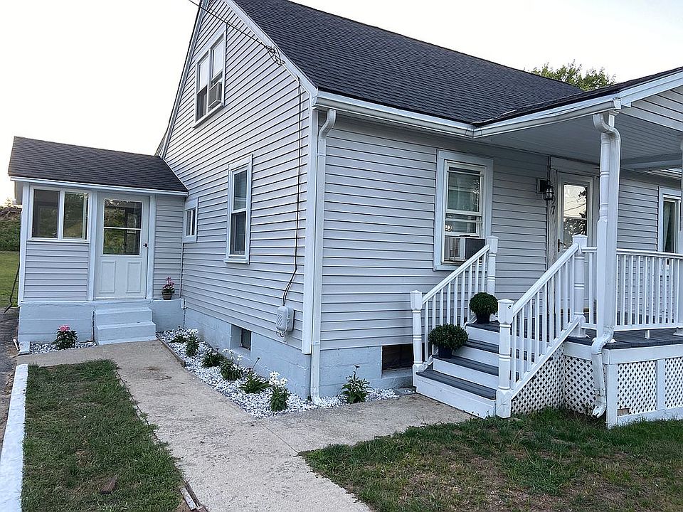 2nd image of 97 Malburn St