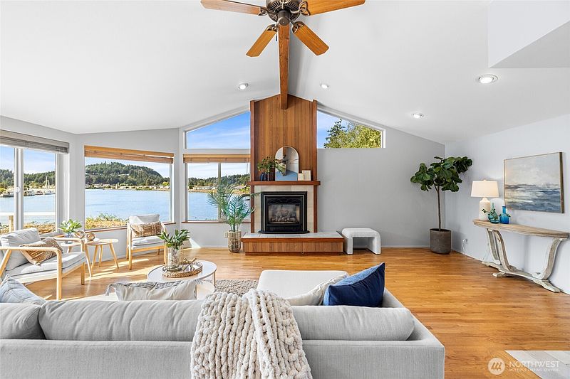 2nd image of 100 Samish Place