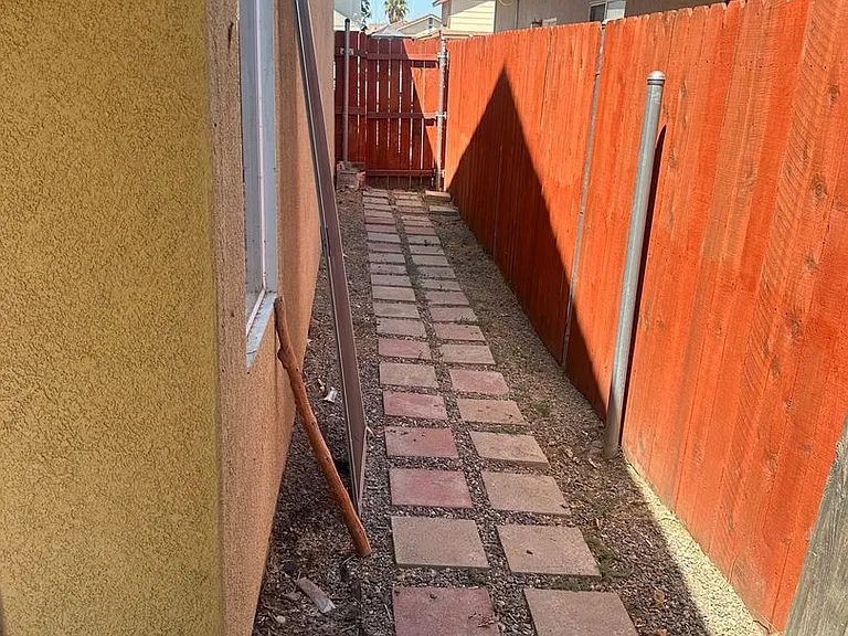 1424 Rabbit Peak Way — Photo 32