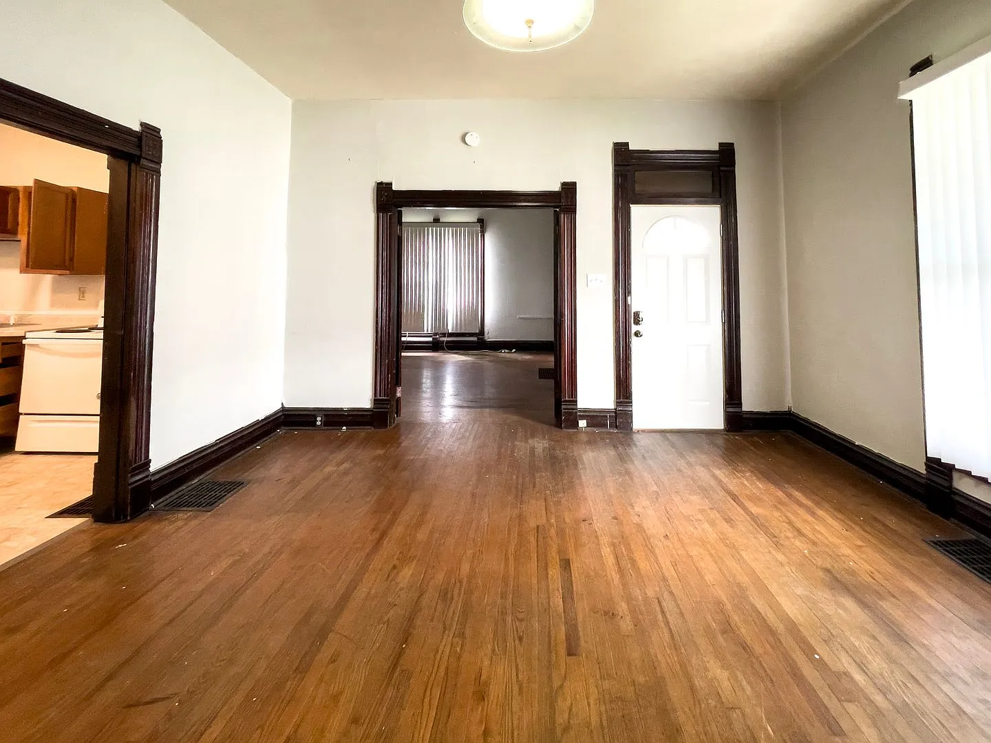 1607 W Jackson St (Wynn Funds, LLC) — Photo 4