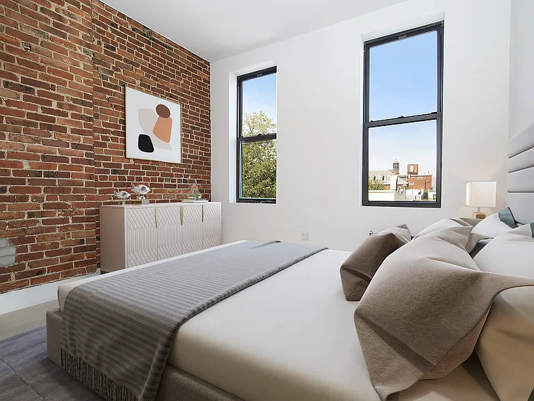 16 Stanhope St #3R — Photo 3