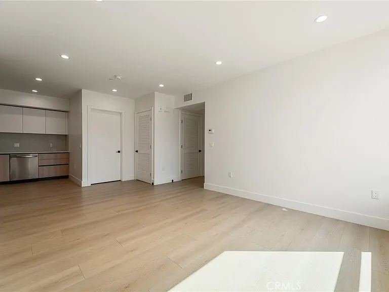 7510 Sepulveda Blvd #101 — Photo 10