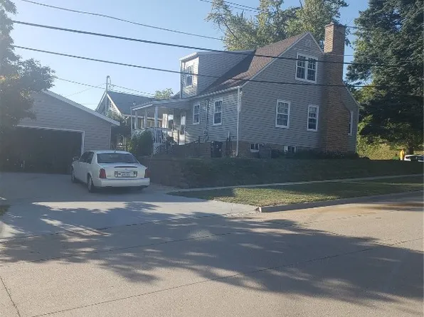 1501 C Ave NW, Cedar Rapids, IA 52405