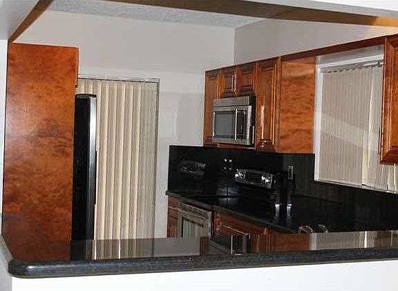 5th image of 2166 NW 37th Ave