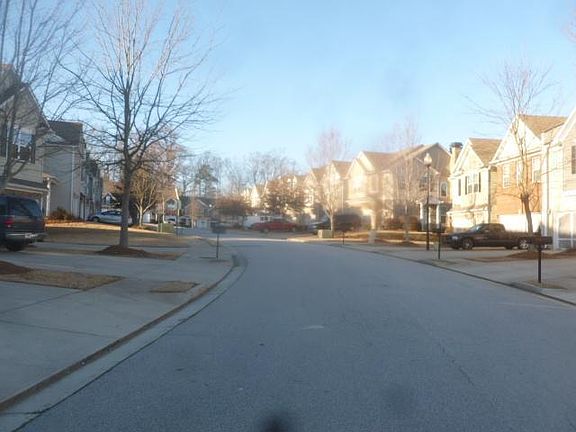 4th image of 943 Pierce Ivy Ct