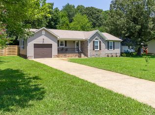 1702 Briarwood Dr, Lawrenceburg, TN 38464